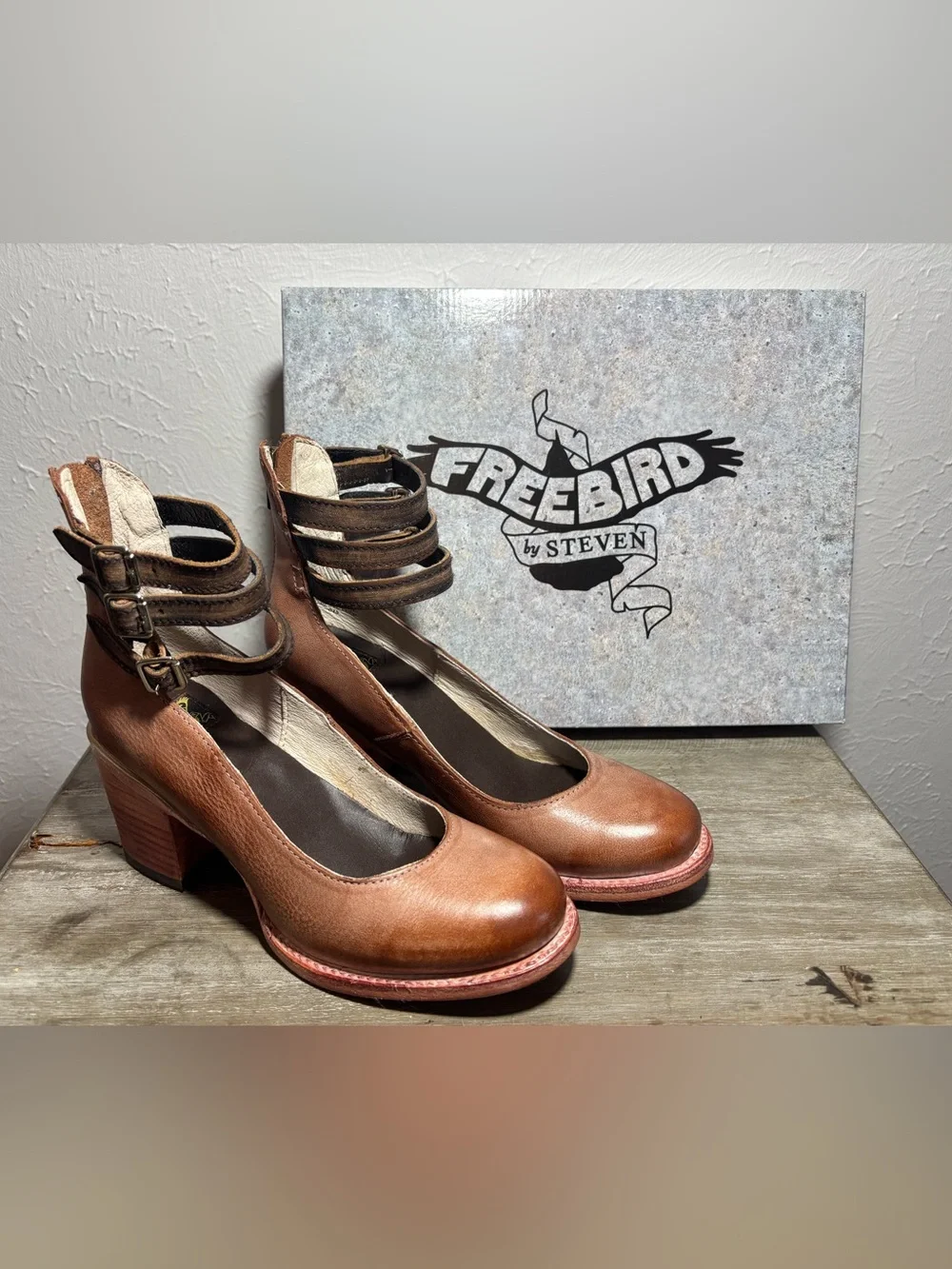 NEW w/Box Freebird Women’s 7 Randi Boots Ankle Strap Bootie Dusty Rose